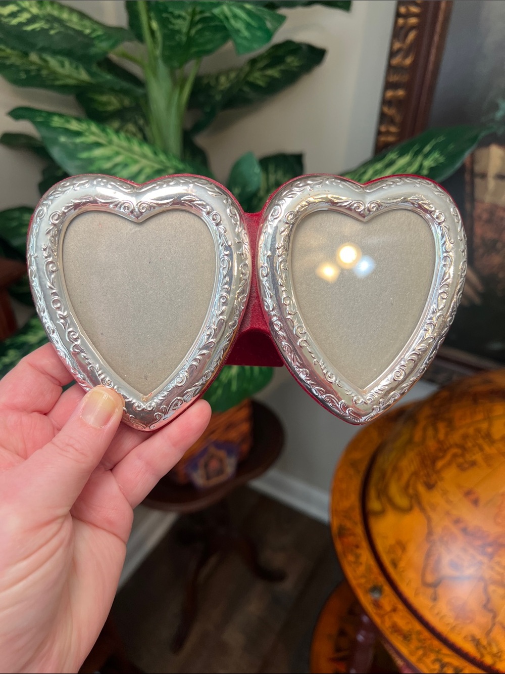 VTG Victorian Style Embossed Silver Plated Double Heart Red Velvet Picture Frame